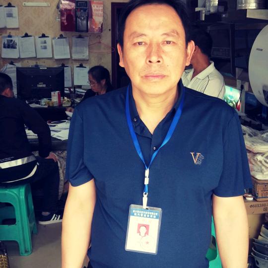 梅元贵幸福柴火灶