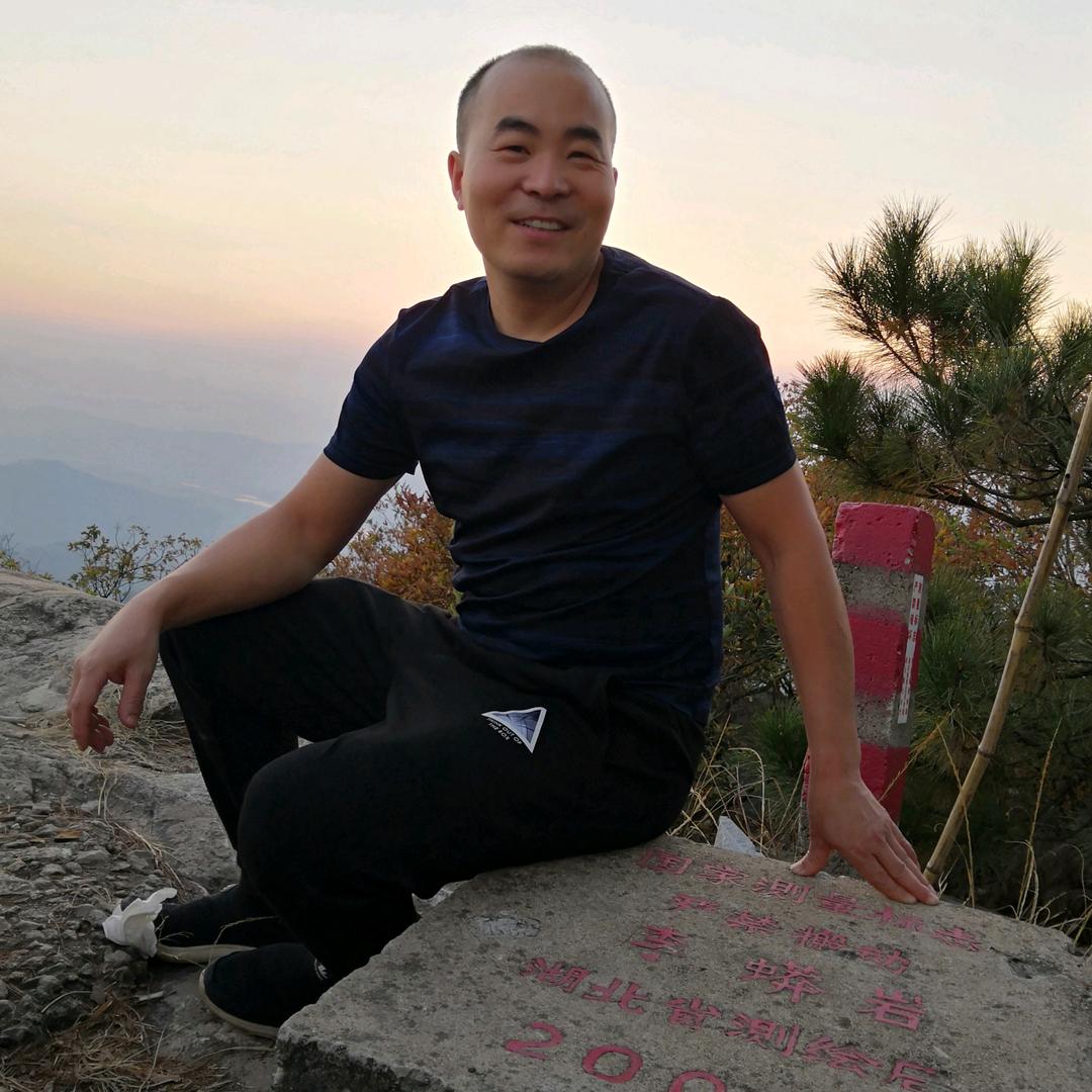 做酸菜鱼的强哥