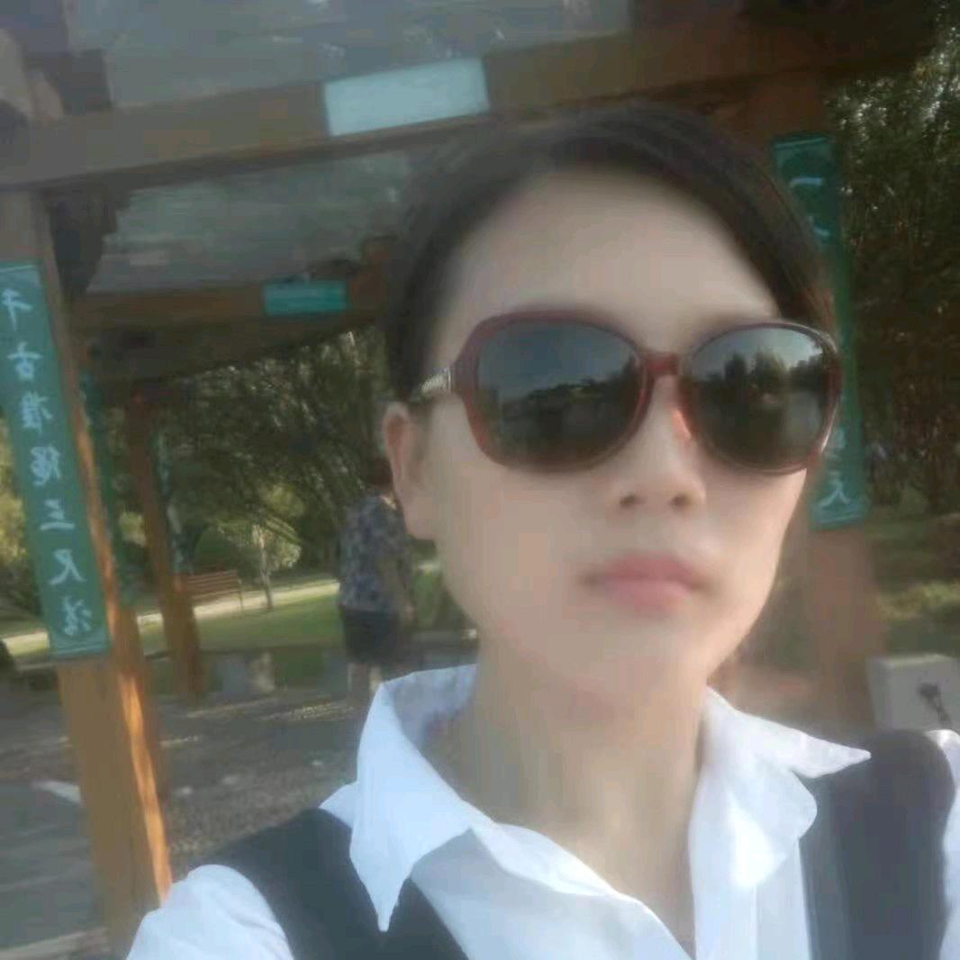 小莉姐（好物在橱窗)