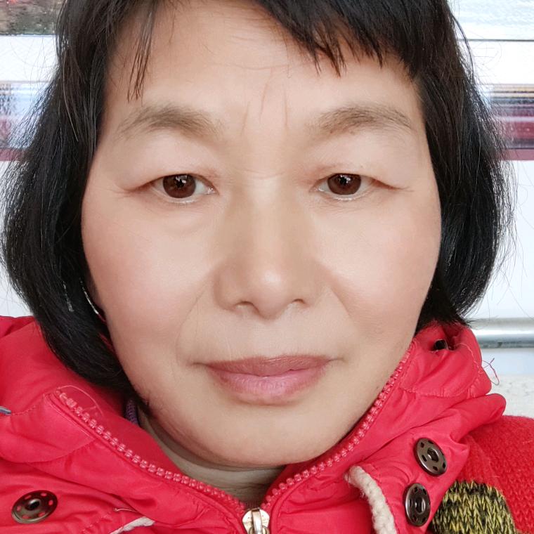 魏艳英