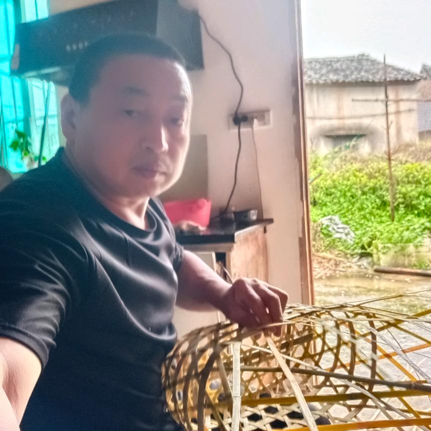 炳哥遇见你真好我单身