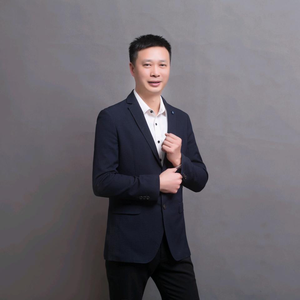 李玉山（专注验光培训十六年）