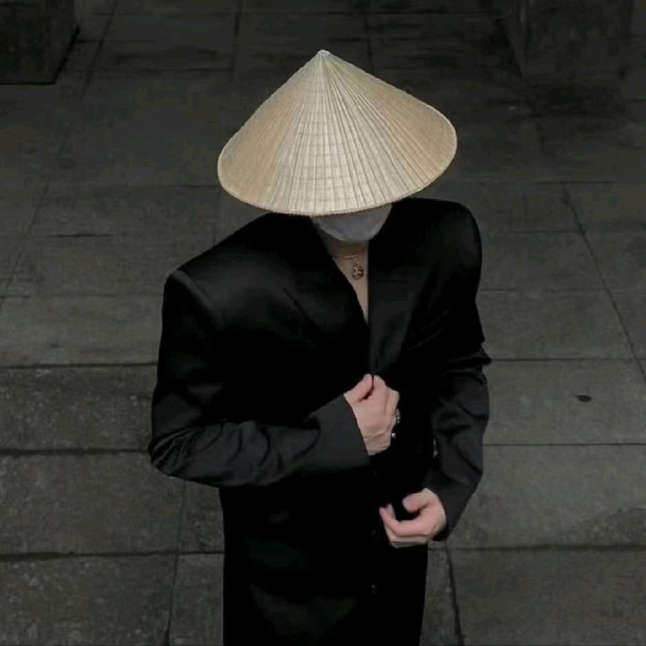 大明湖畔的胡塗蟲