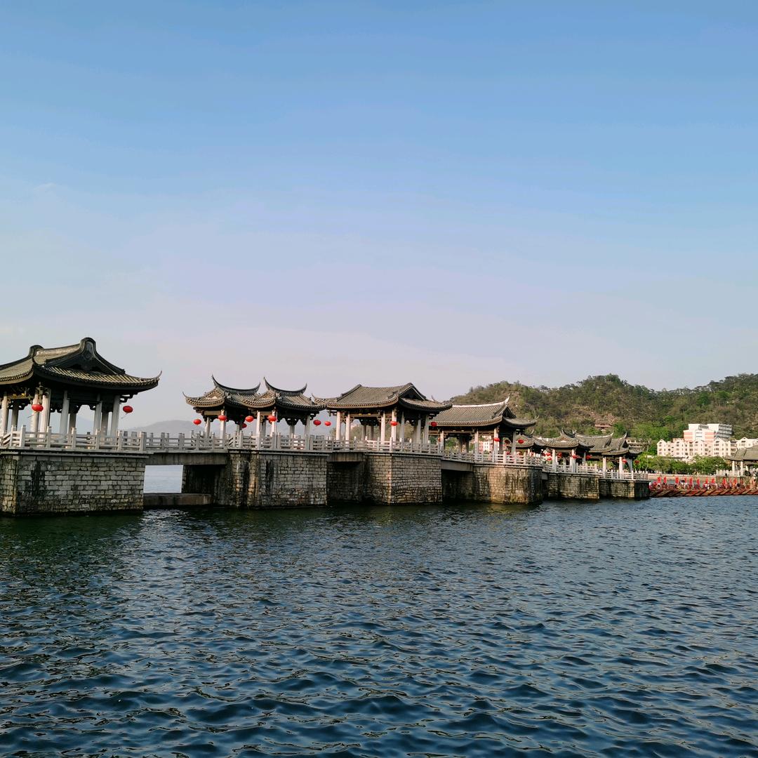 海阔天空/
