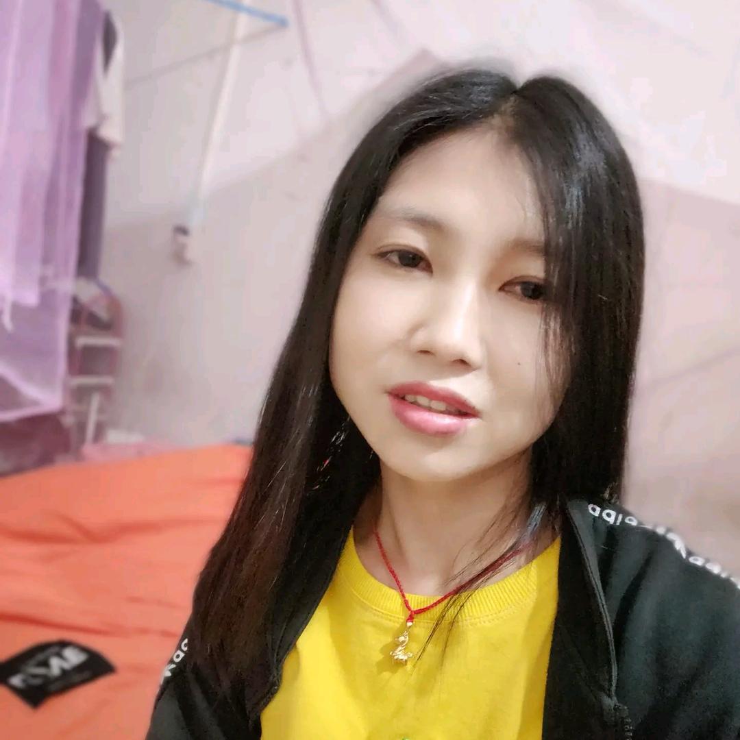 罗小芳