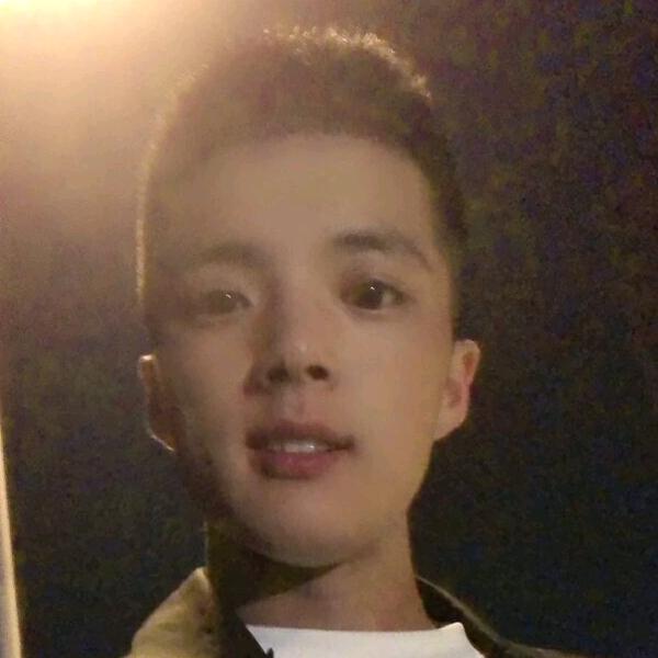 请叫李阳