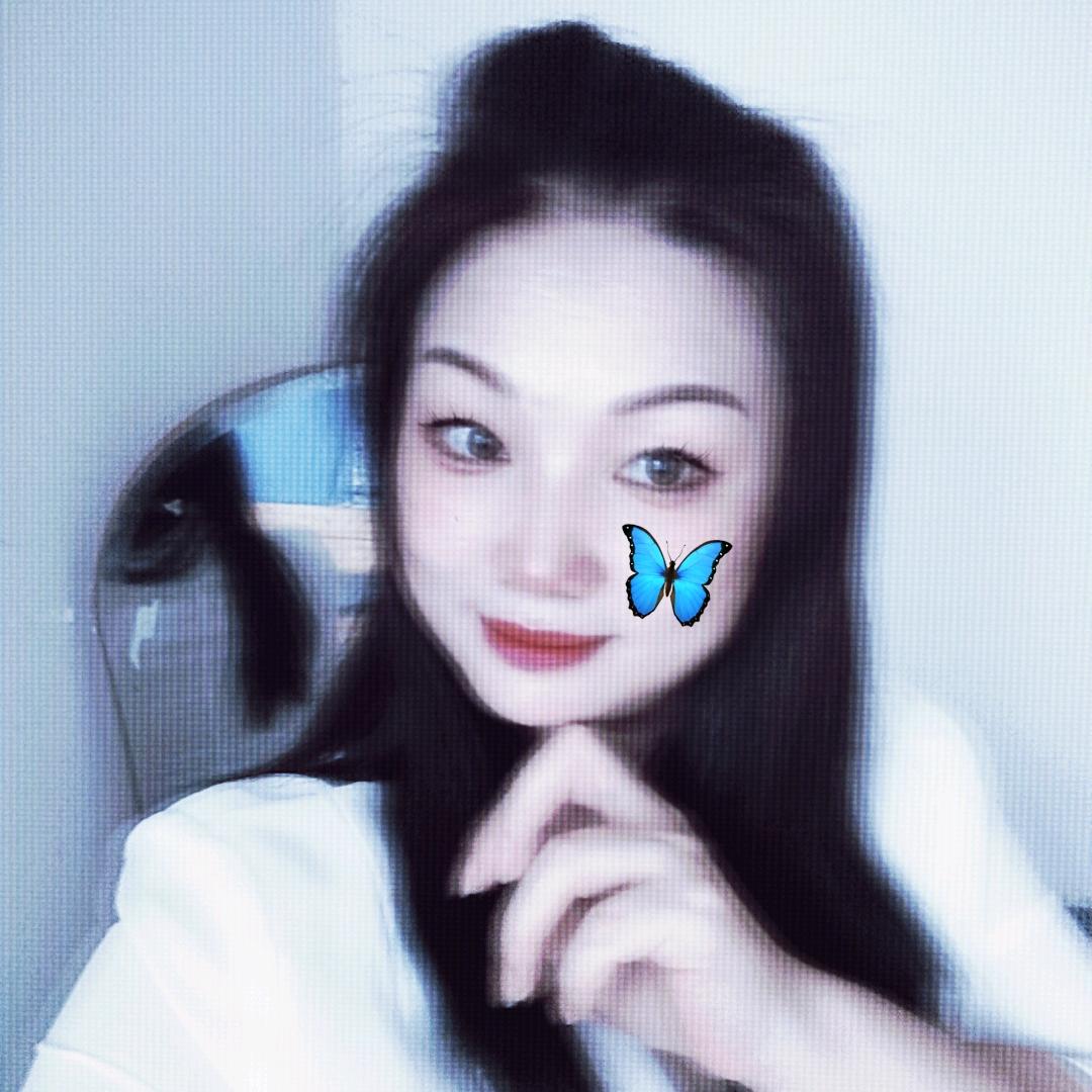 冰蓝色的海