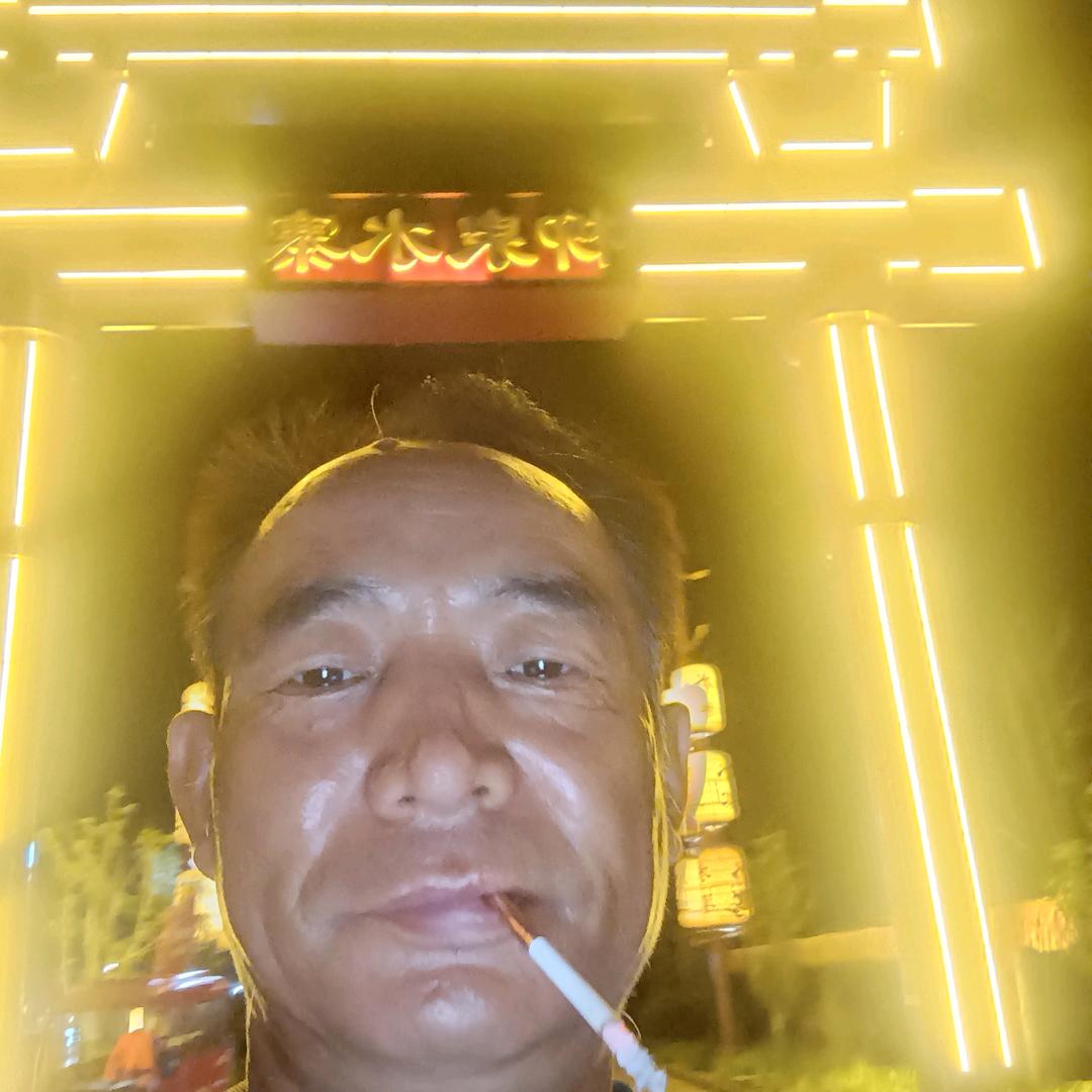 山傻了直播间
