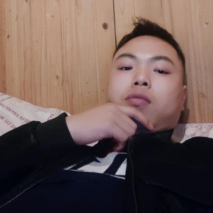 嗯，哼