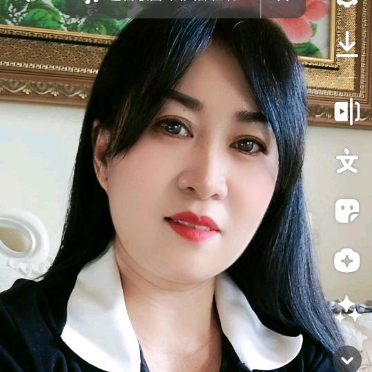 周佳