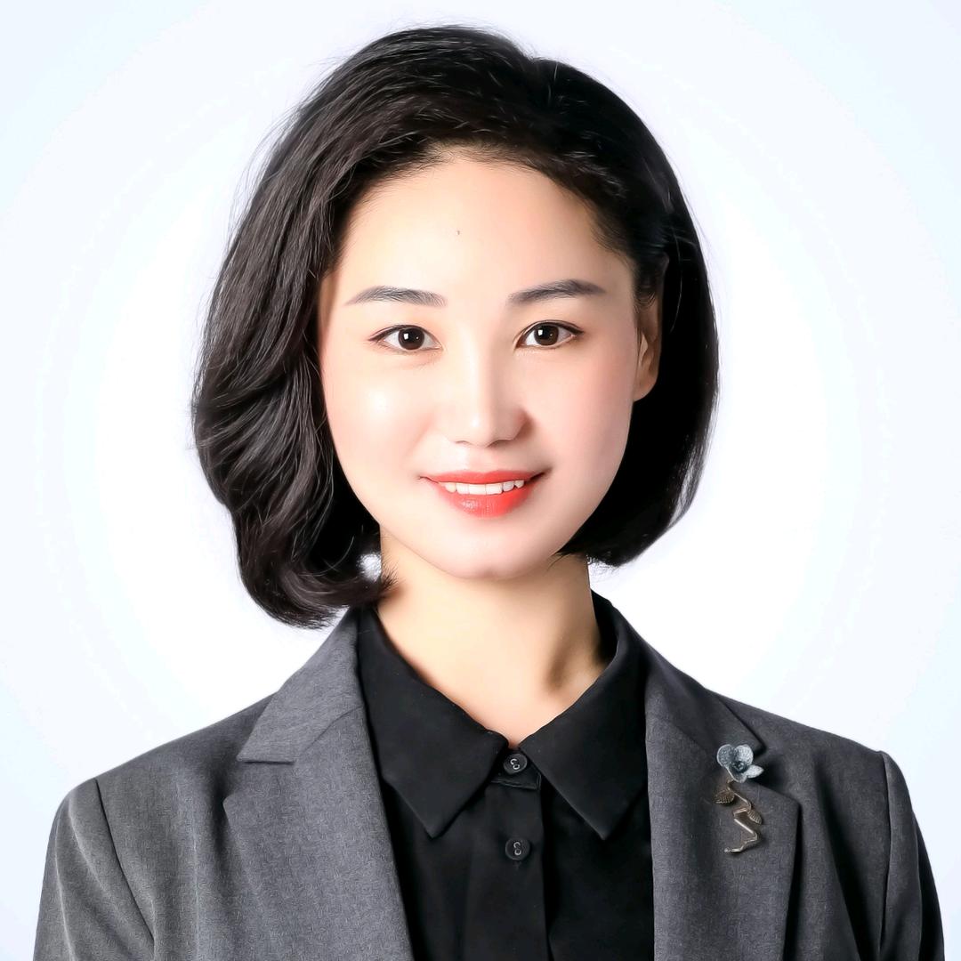 礼仪课程顾问黄丽