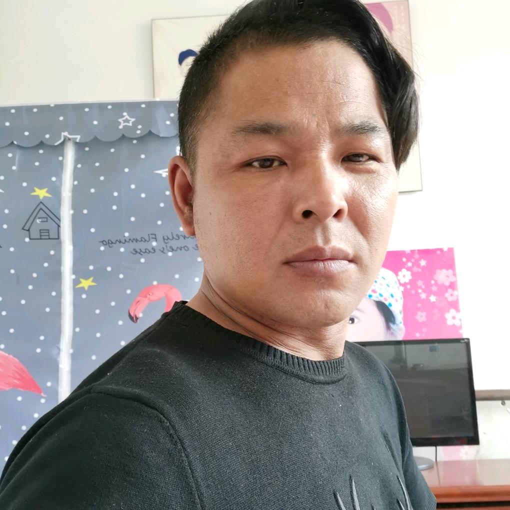 开心的活着🐻🐻