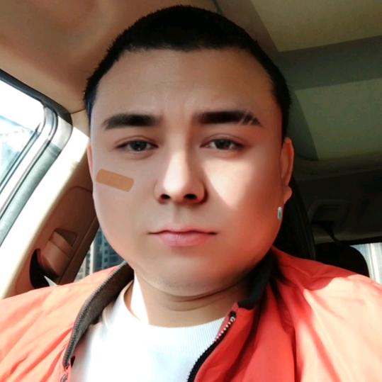 王明_238575079