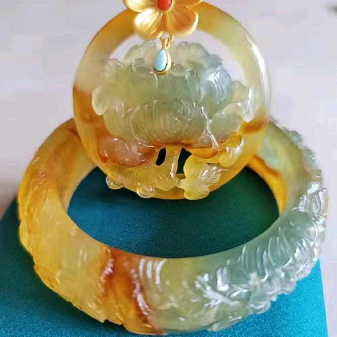 岫玉宴玉