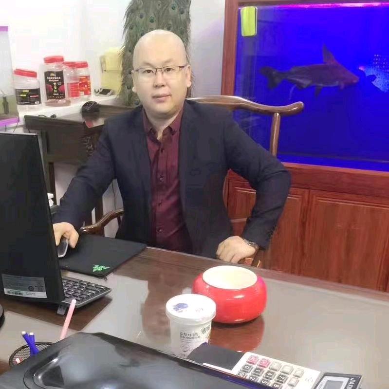月华山脉的萝丝头像