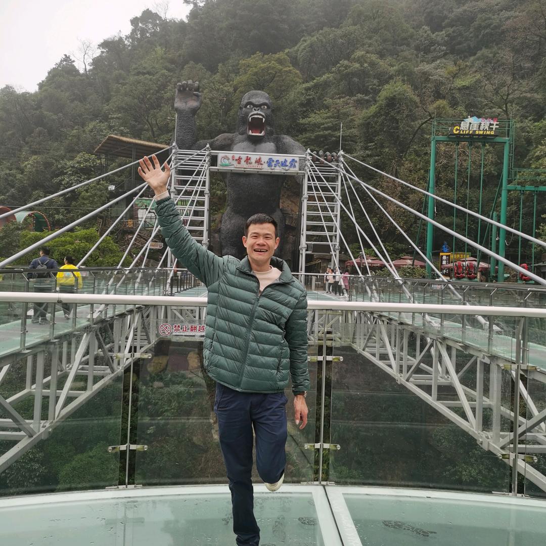 黄老板,俊朗照明灯,水电安装,