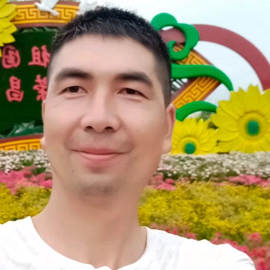 宏斌
