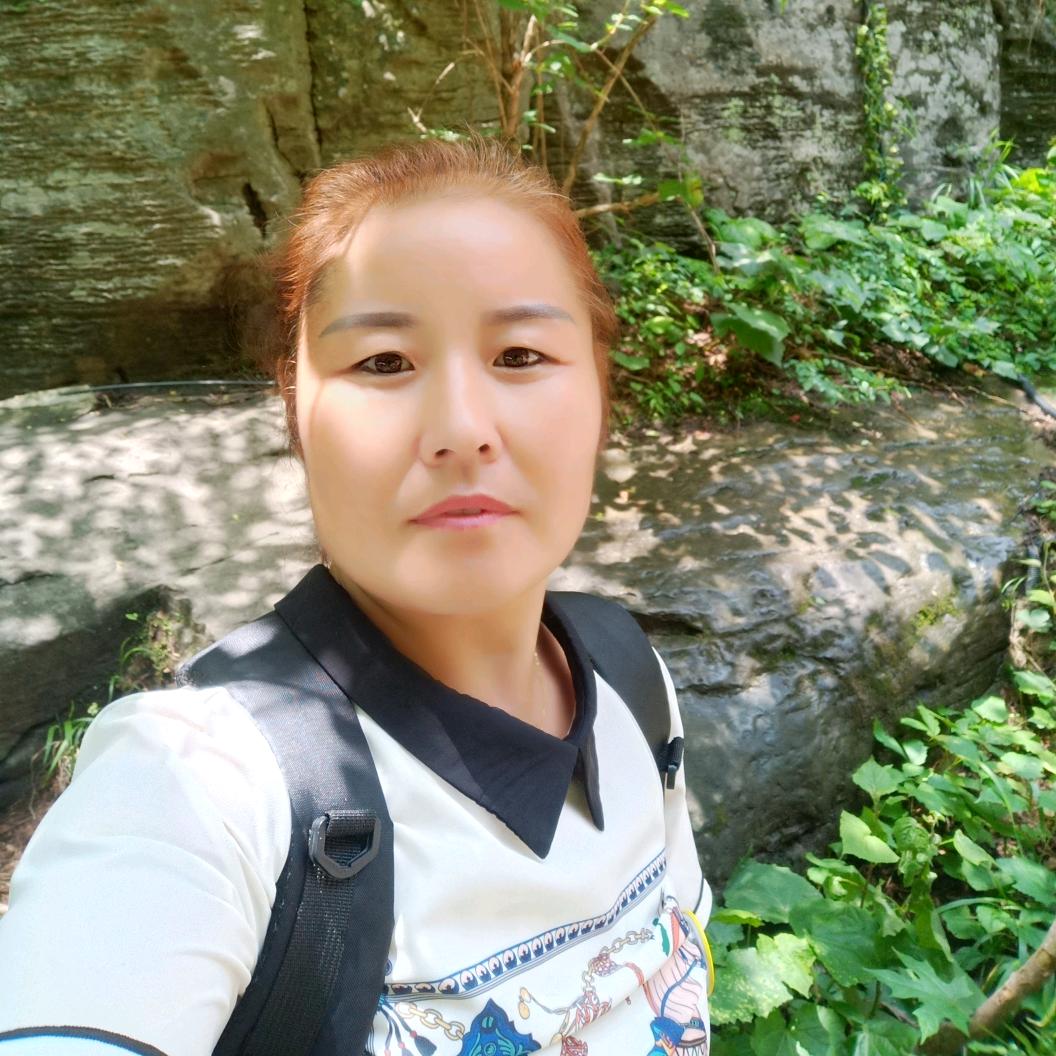 俊俏的80后
