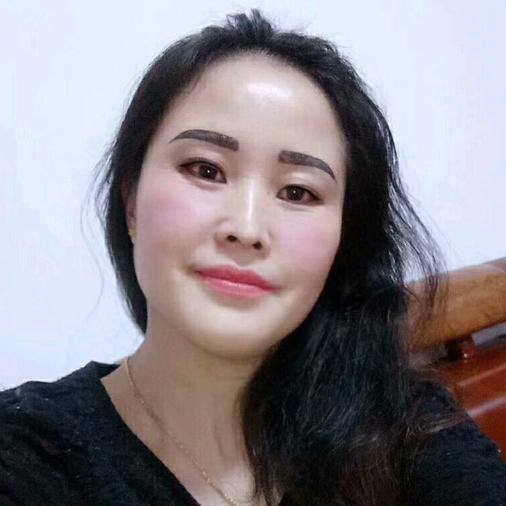 梁珍珍.…