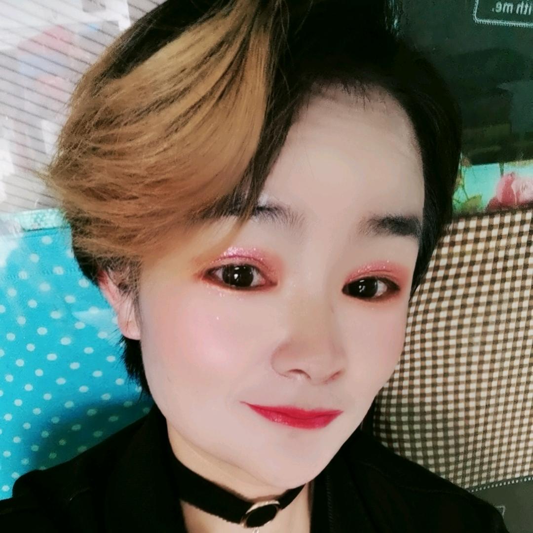 黑衣姐爱唱歌（刀迷）