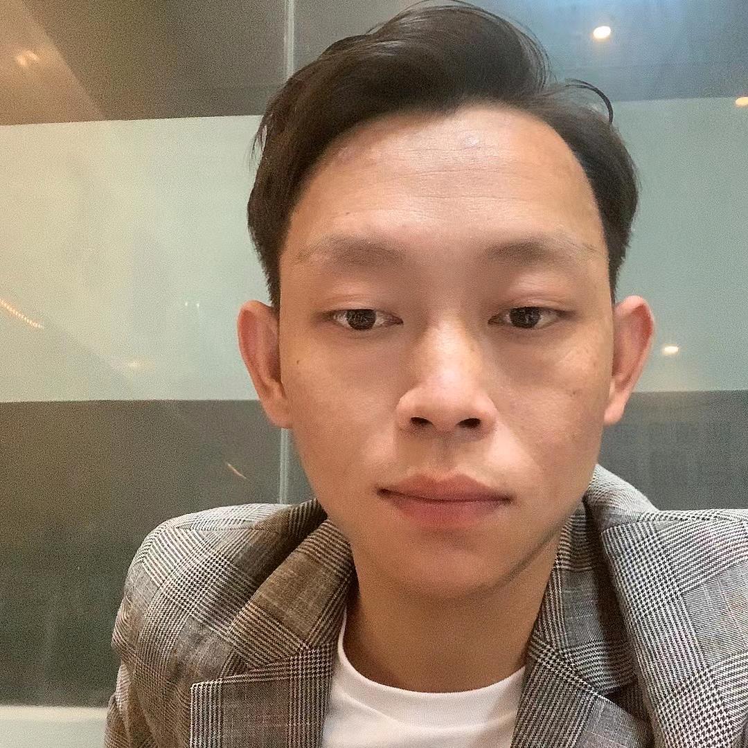 许茂茂(很真实）