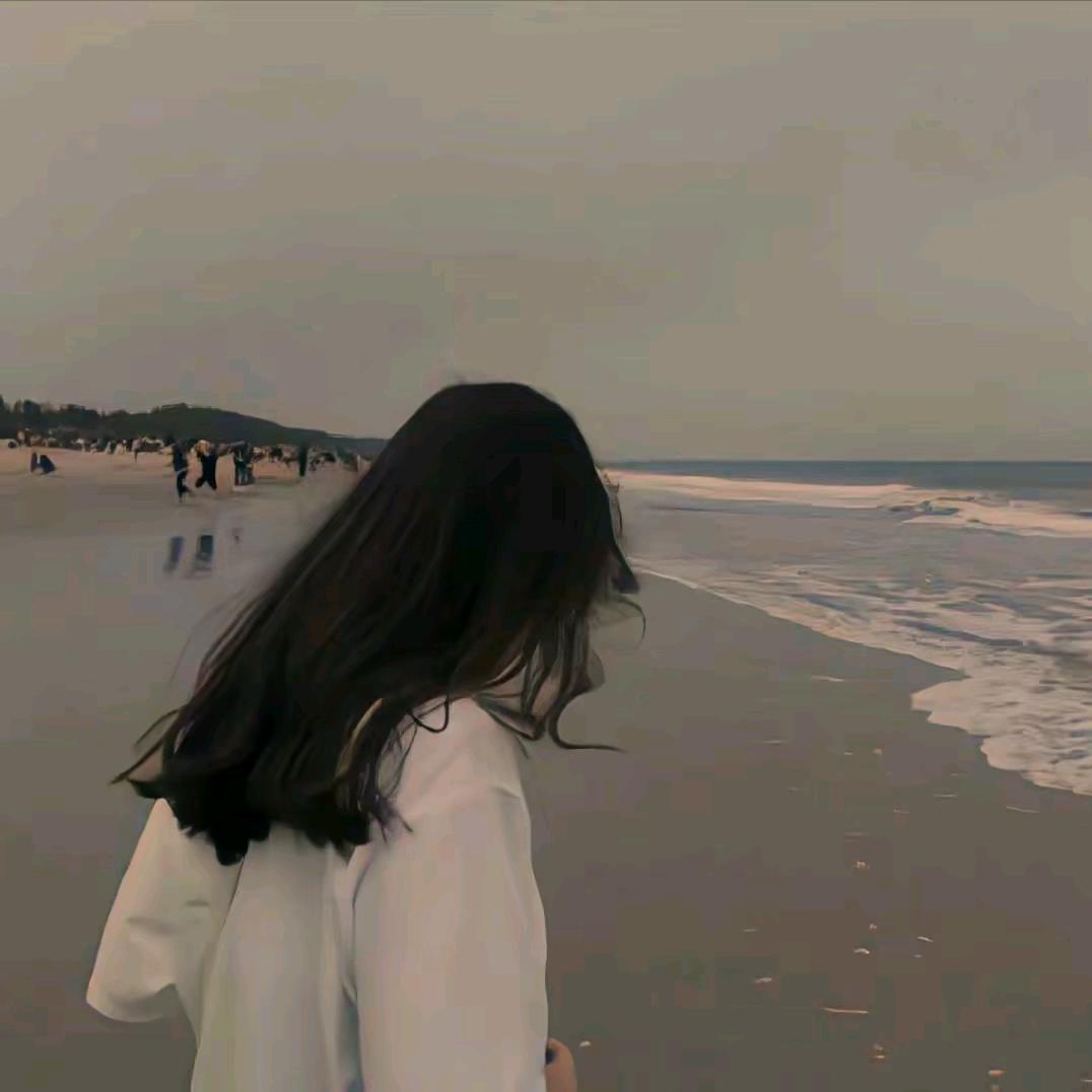 努力赚钱。