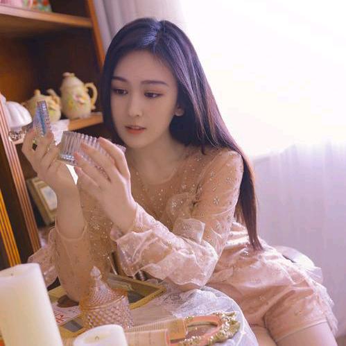月月（团购达人）