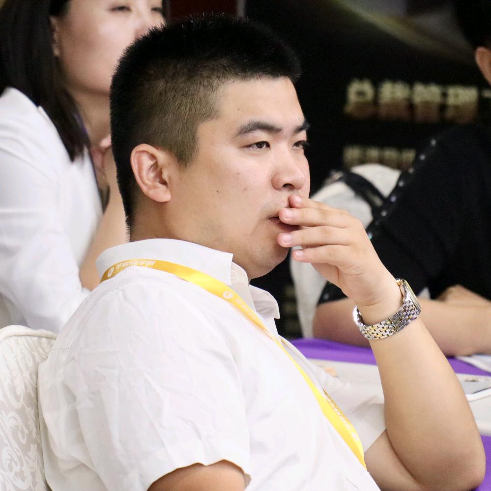 吕鹏飞