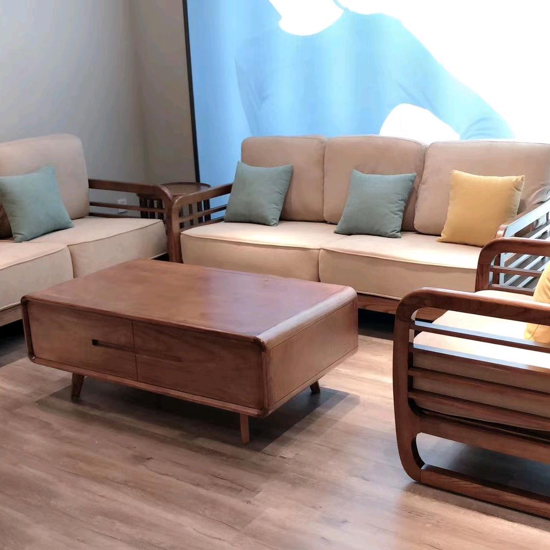 国唯极简北欧轻奢家具厂小潘