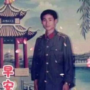 钟新华