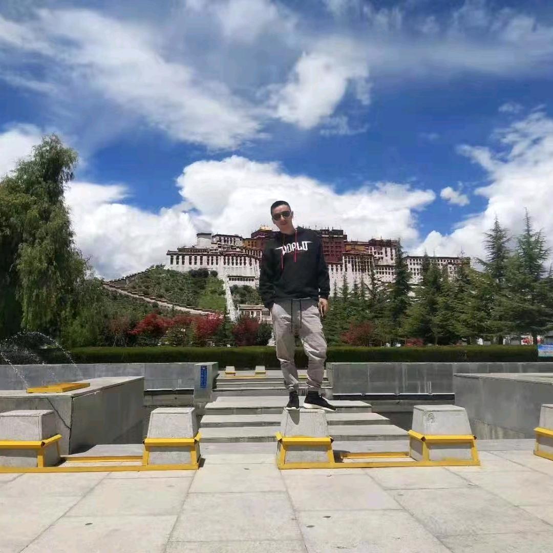 阿伟
