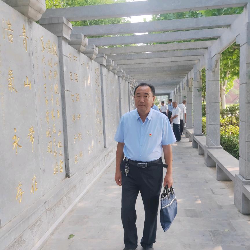 不忘初心，牢记使命