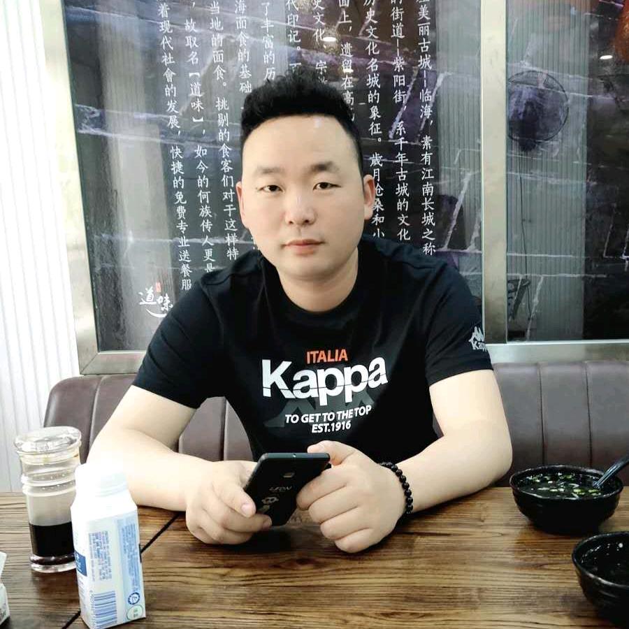 ༺༿简单ༀ大叔༘࿐