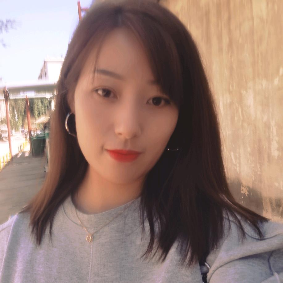 大莹小伊