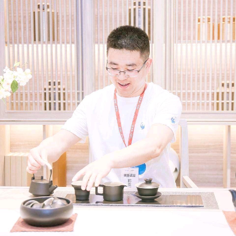 卓领装饰-高端整装