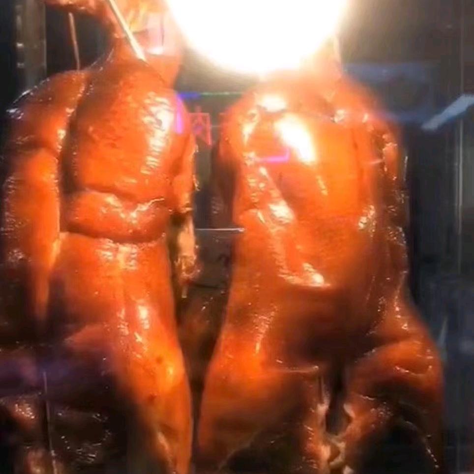 果木炭烤鸭，