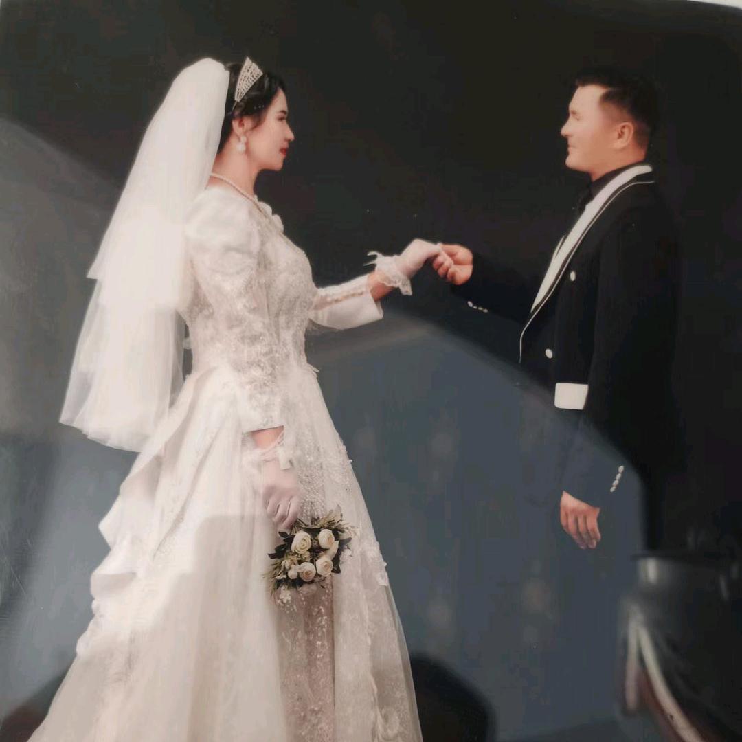 奴尔古丽逊💞头像