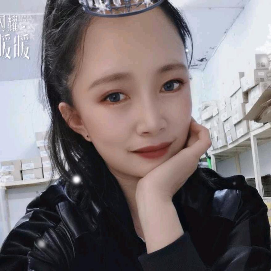 小伊.