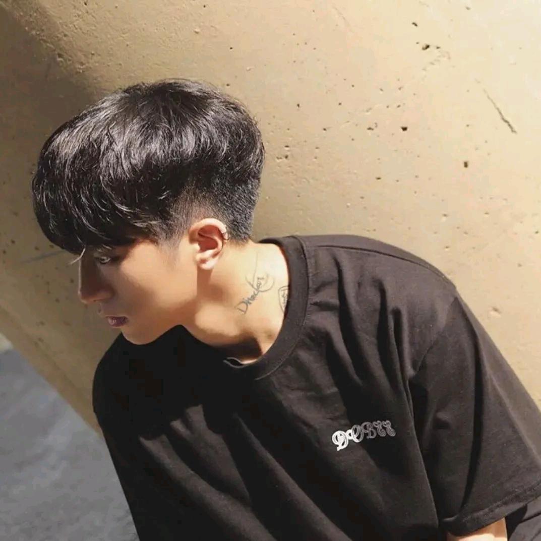 ꒦ິ^꒦ິ