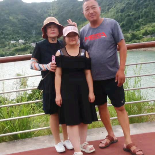 姜亚丽