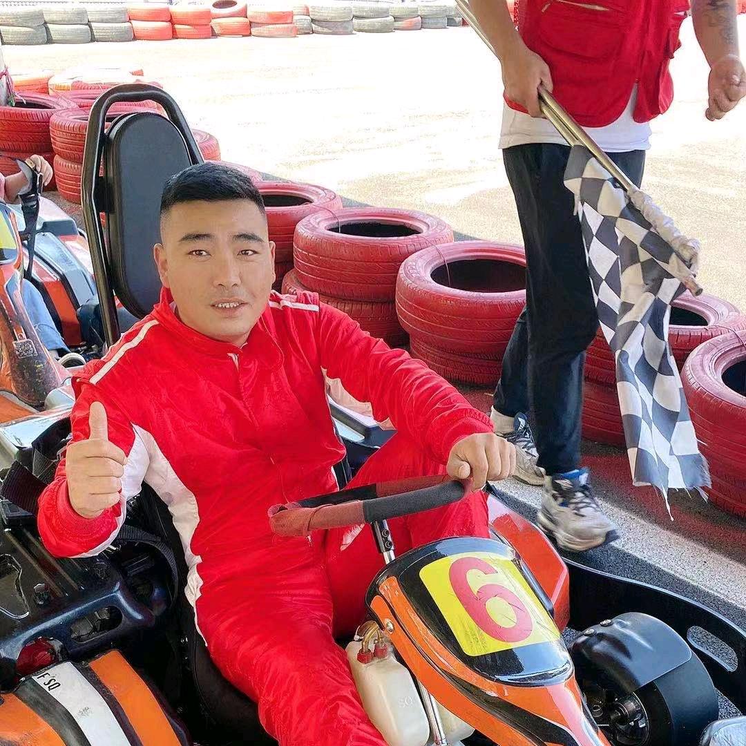 开卡车的90后~大庆