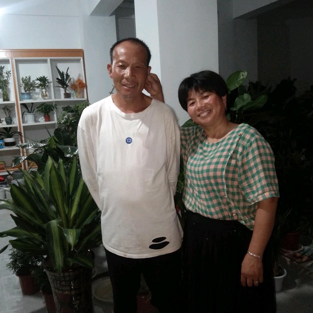 顾四鲜花店