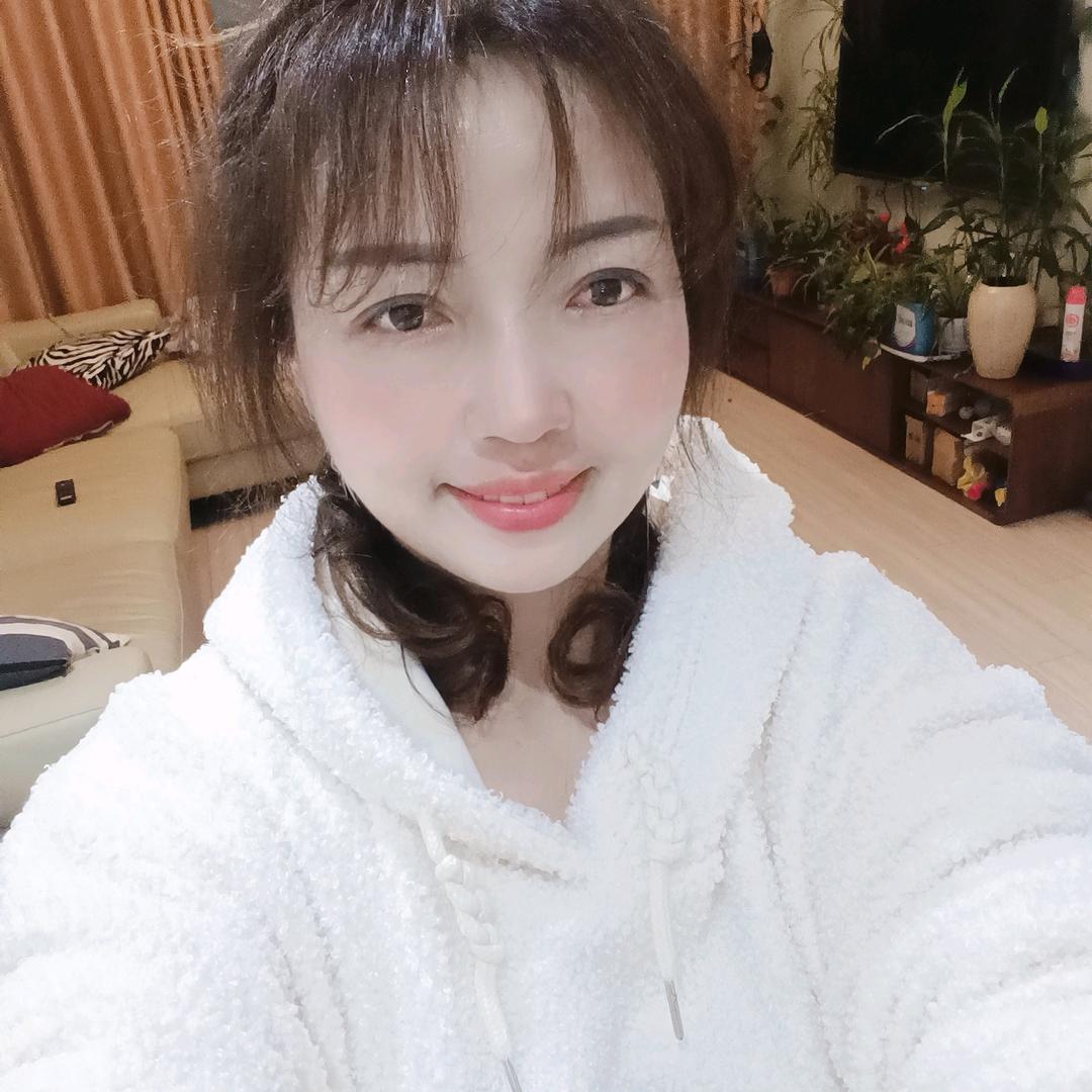李尚琼