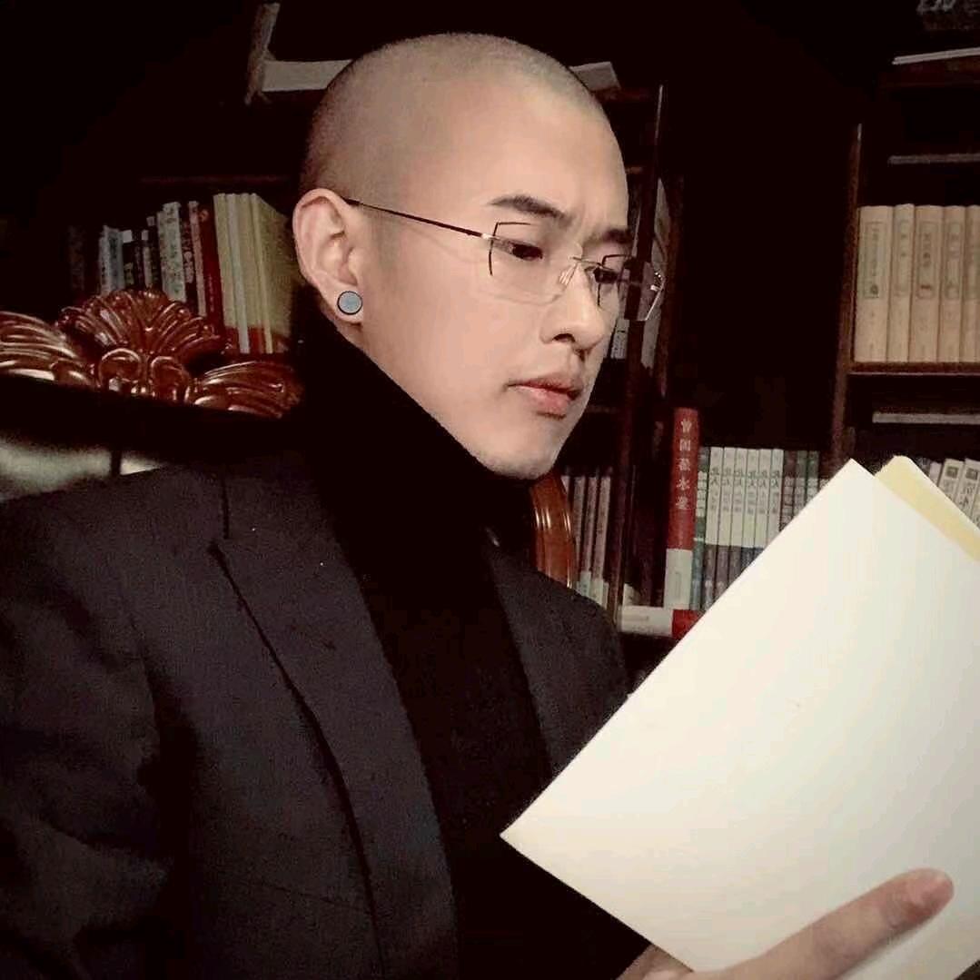 侯星尘强势文化