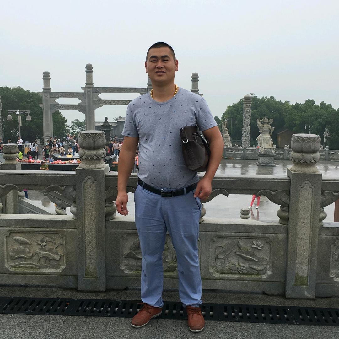 王.伟