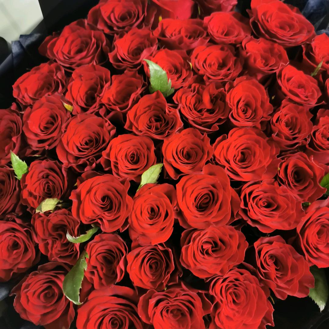 西场华泰购物中心小陈