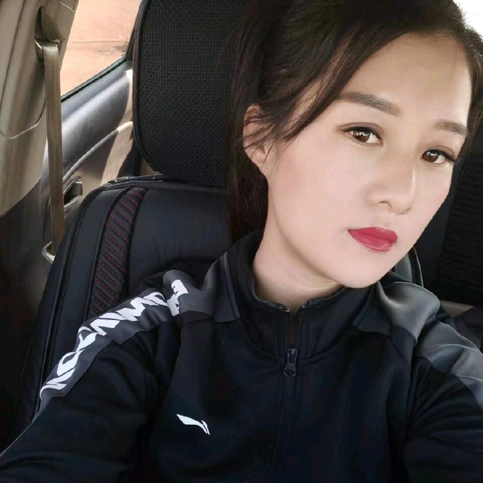 90后丹丹卖羊肉的小姐姐