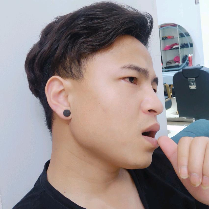 郭宗在腾冲收长发