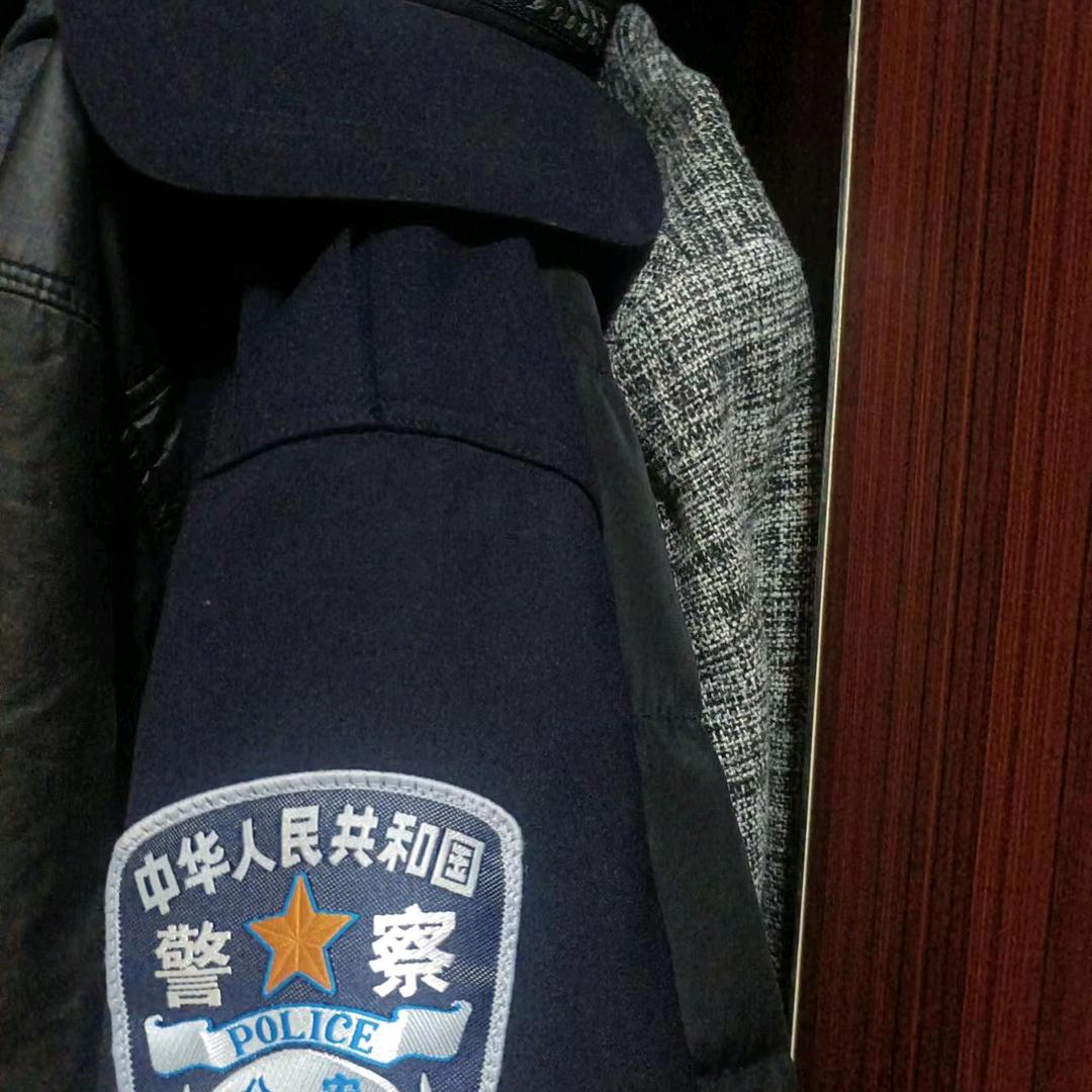 山谷中的狼