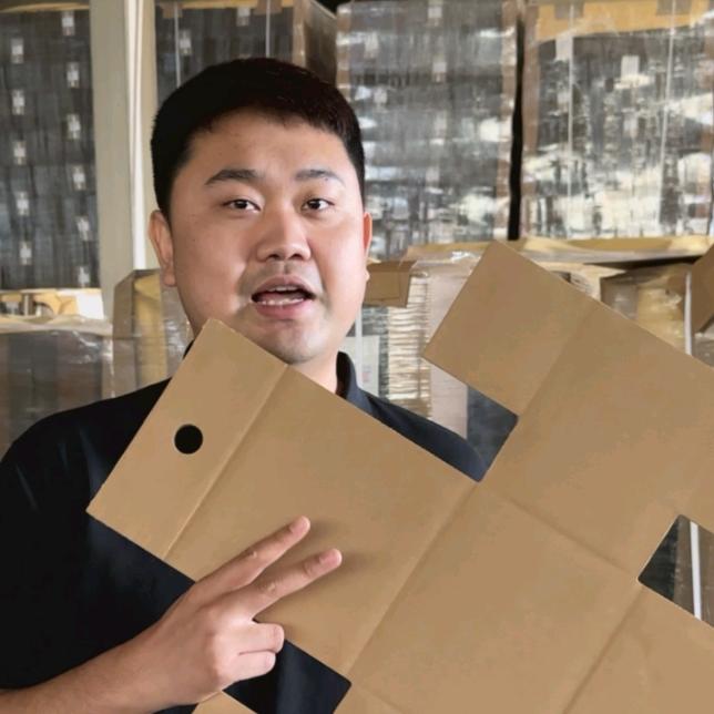 郑州盛世嘉城纸箱- 孟阔